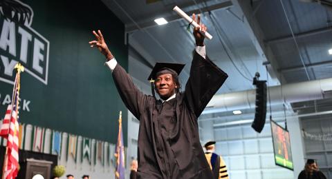 Commencement 24 Undergraduate Ceremony